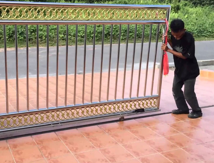 Sliding Gate Repair Commerce